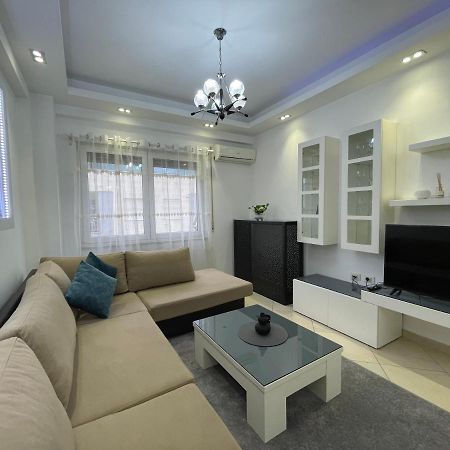 Tirana New Bazaar-Apartment 2 Bagian luar foto