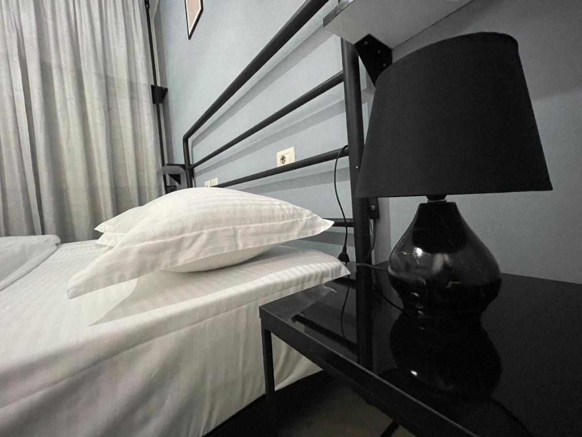 Tirana New Bazaar-Apartment 2 Bagian luar foto