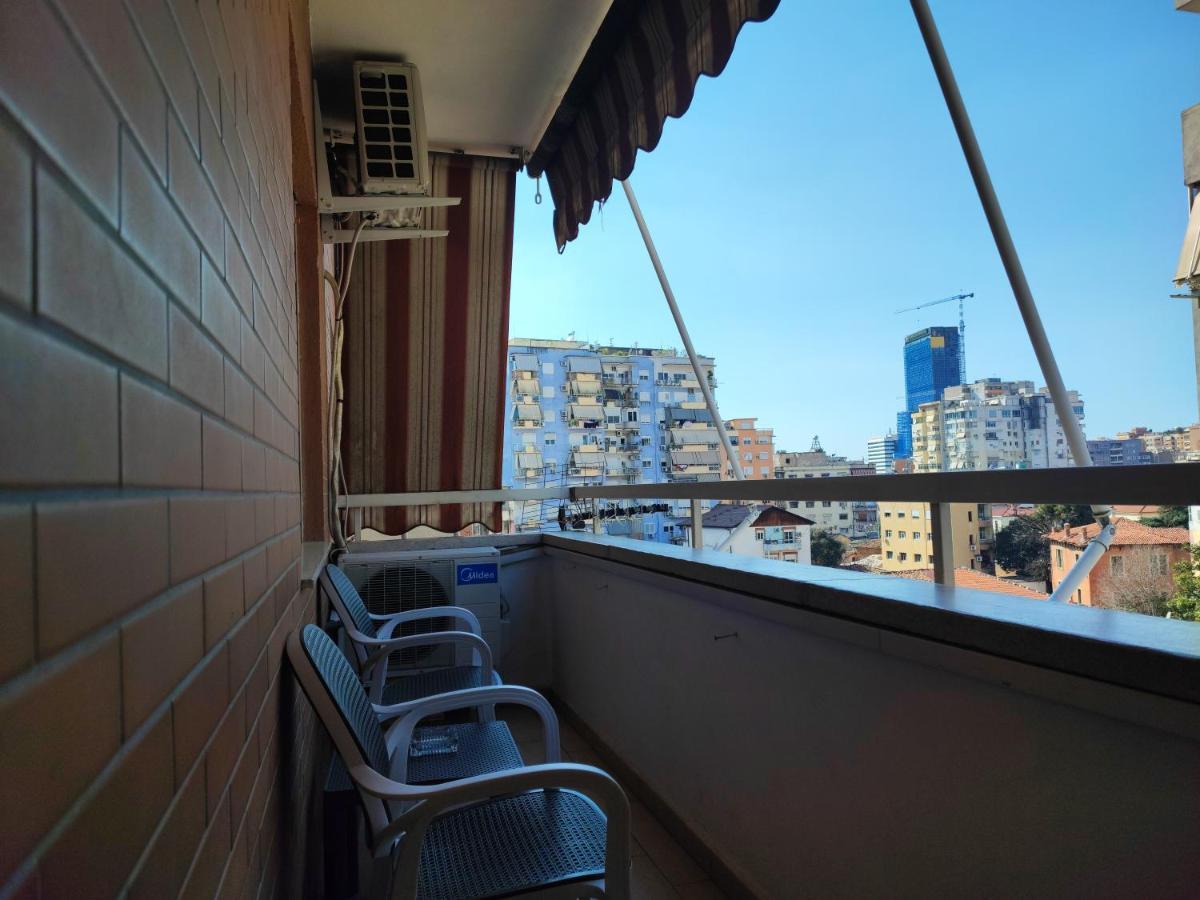 Tirana New Bazaar-Apartment 2 Bagian luar foto