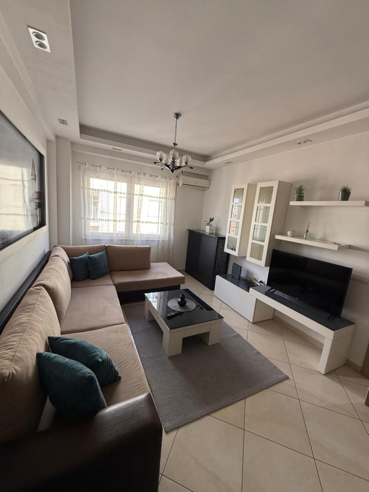 Tirana New Bazaar-Apartment 2 Bagian luar foto