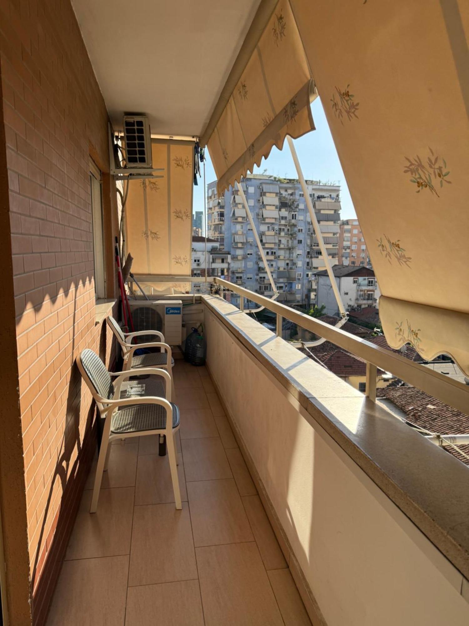 Tirana New Bazaar-Apartment 2 Bagian luar foto